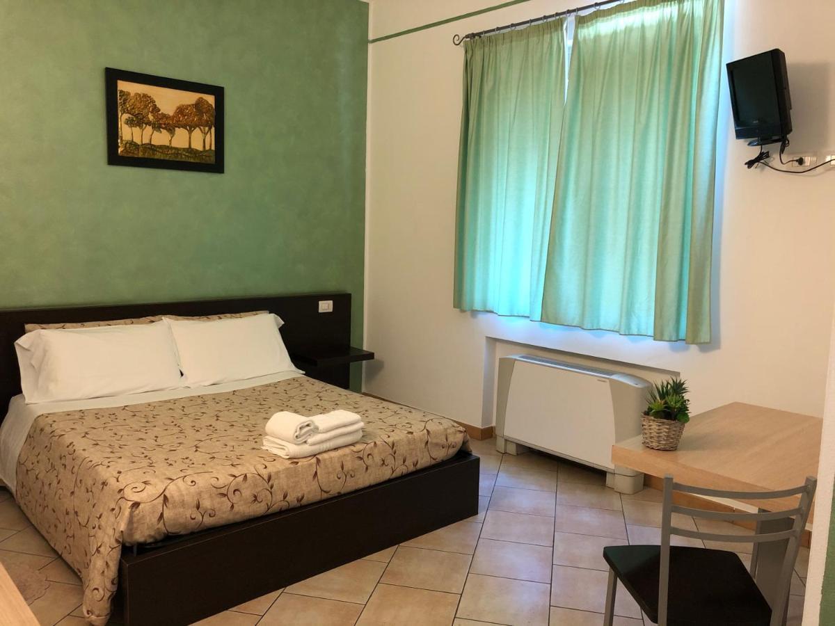 La Siesta Bed&Residence Cardano Al Campo Exterior foto